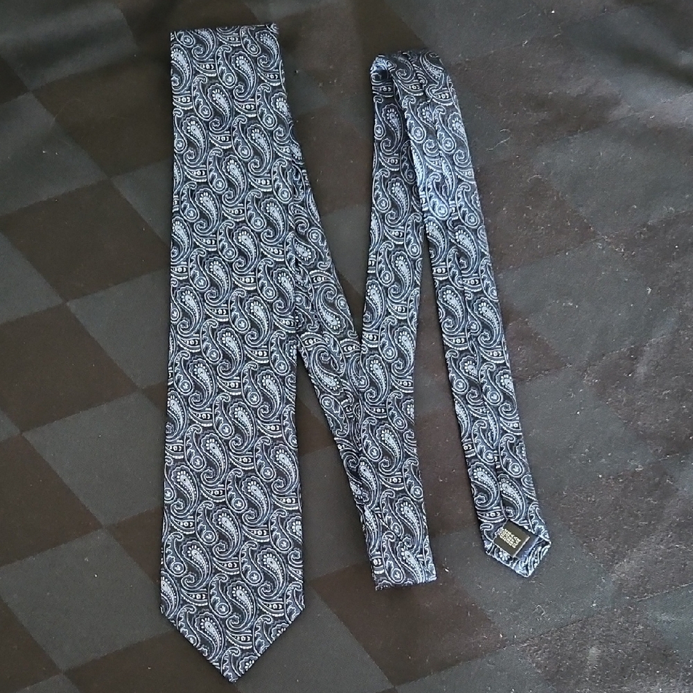 Paisley Patterned Tie - Black and Blue